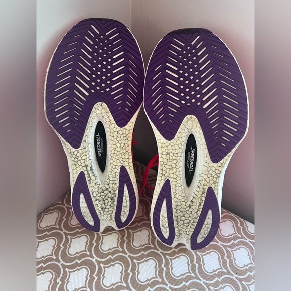 Saucony Endorphin Pro 3 - Picture 4 of 5